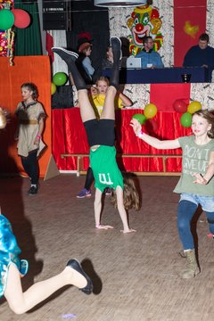 Bild 334 - Jugend-Latuff